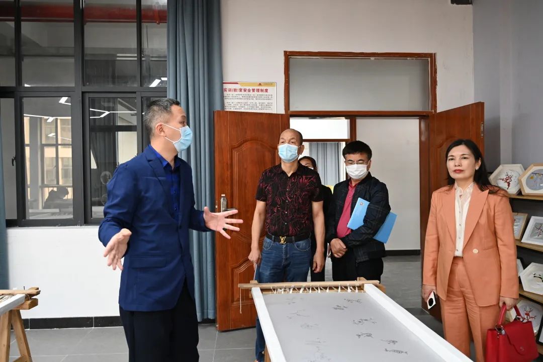 广州中原职业学院欧阳少林董事长一行莅临我校旅行交流8.jpg