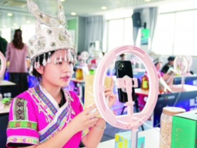 走出大山是为了更好地回来  “三都班”少年用手艺反哺家乡